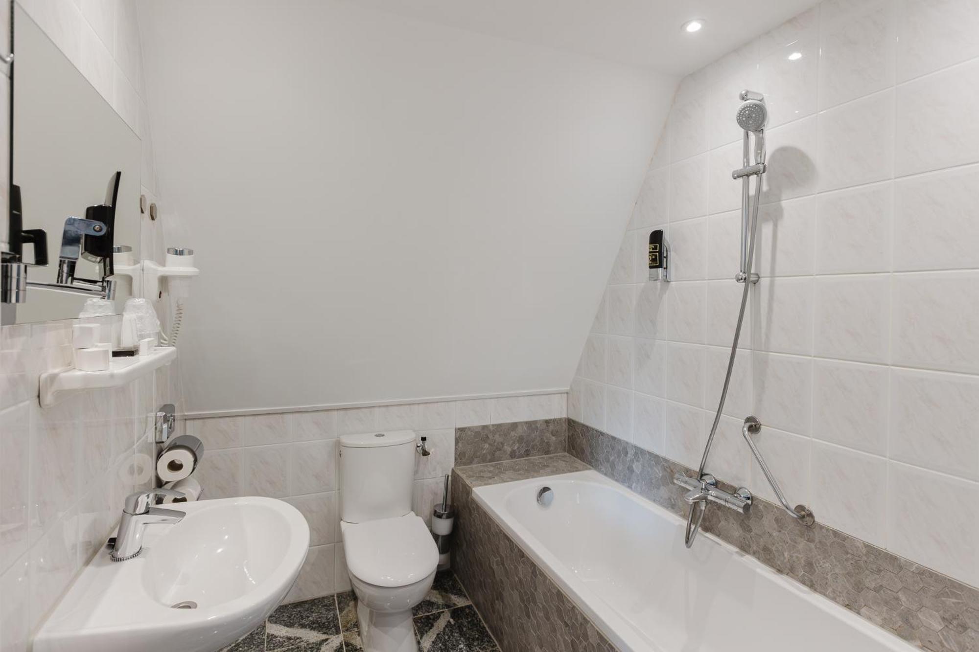 Classic Triple Room